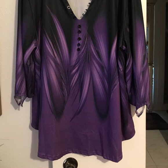 Temu tunic, size 3X, lovely purple feathery pattern. Light and beautiful. - Picture 2 of 14